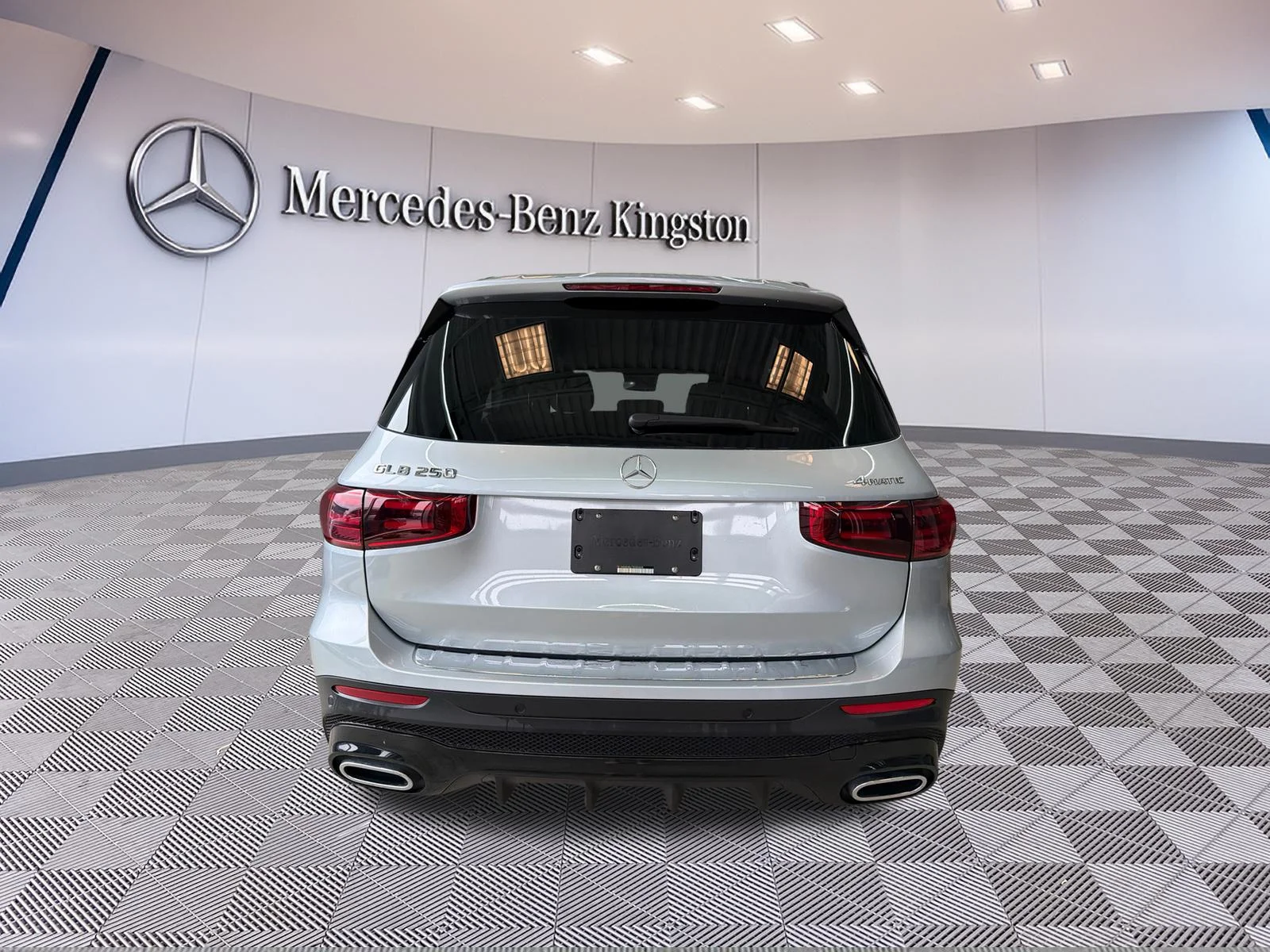 Used 2026 Silver Mercedes-Benz GLB 250 4MATIC SUV image 6