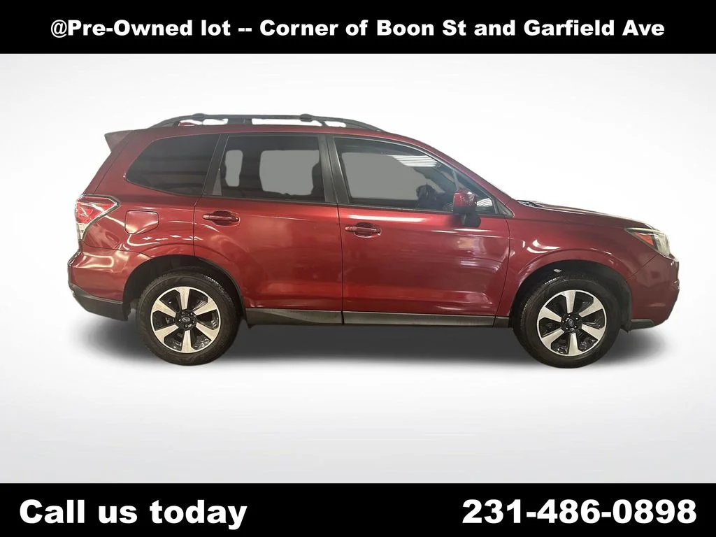 Used 2018 Red Subaru 2.5i Premium image 6