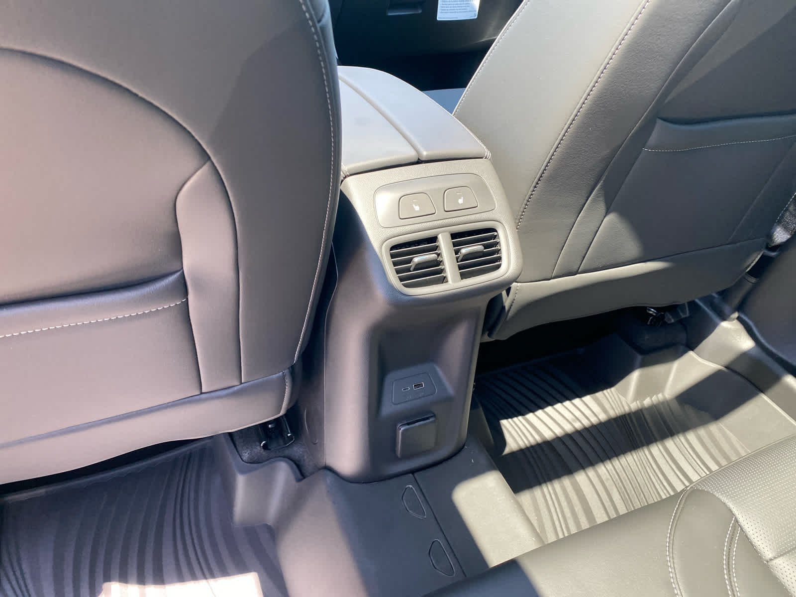 New 2026 Ebony Twilight Metallic Buick Avenir image 23