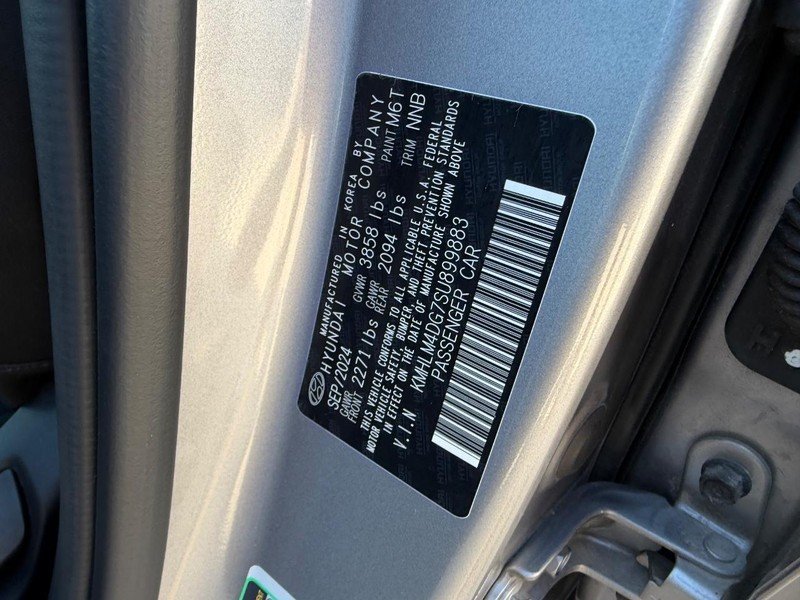 Used 2025 Fluid Metal Hyundai SEL Sport image 21