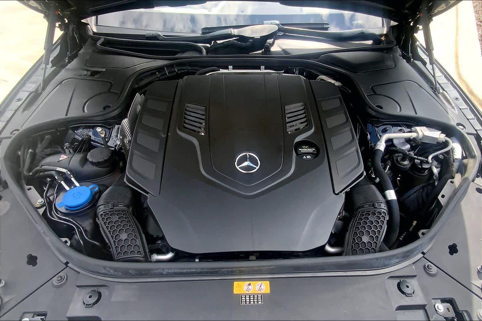 Used 2020 Magnetite Black Metallic Mercedes-Benz S 560 image 29