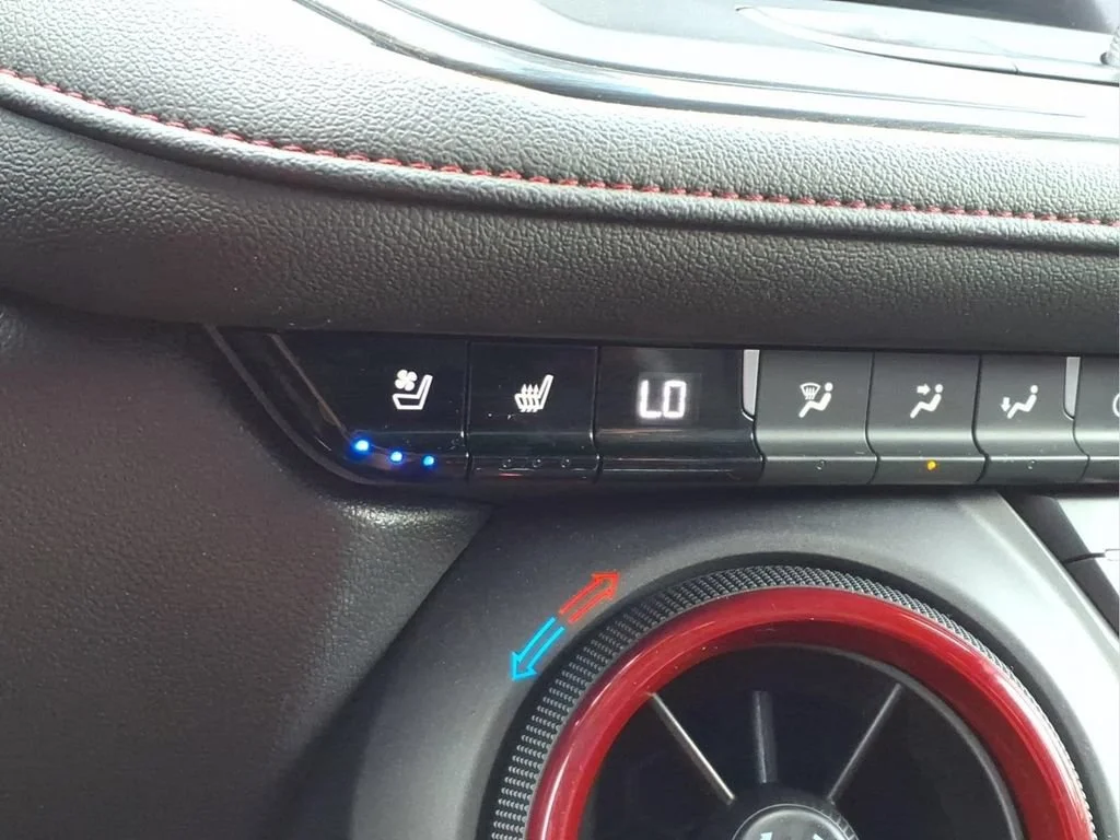Used 2023 BLACK Chevrolet RS image 7