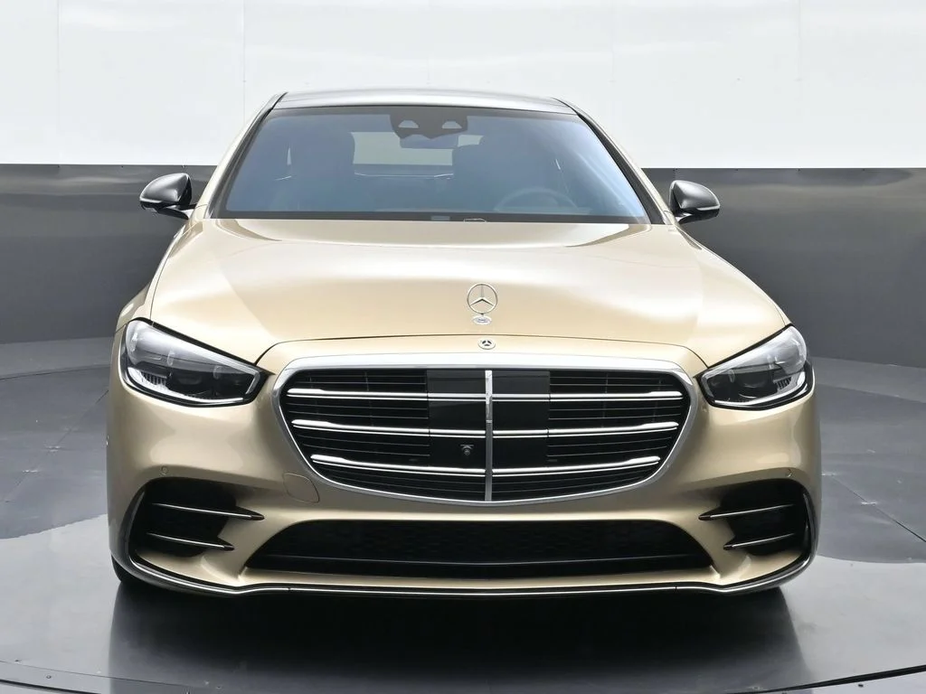 Used 2023 Gold Mercedes-Benz S 580 image 15