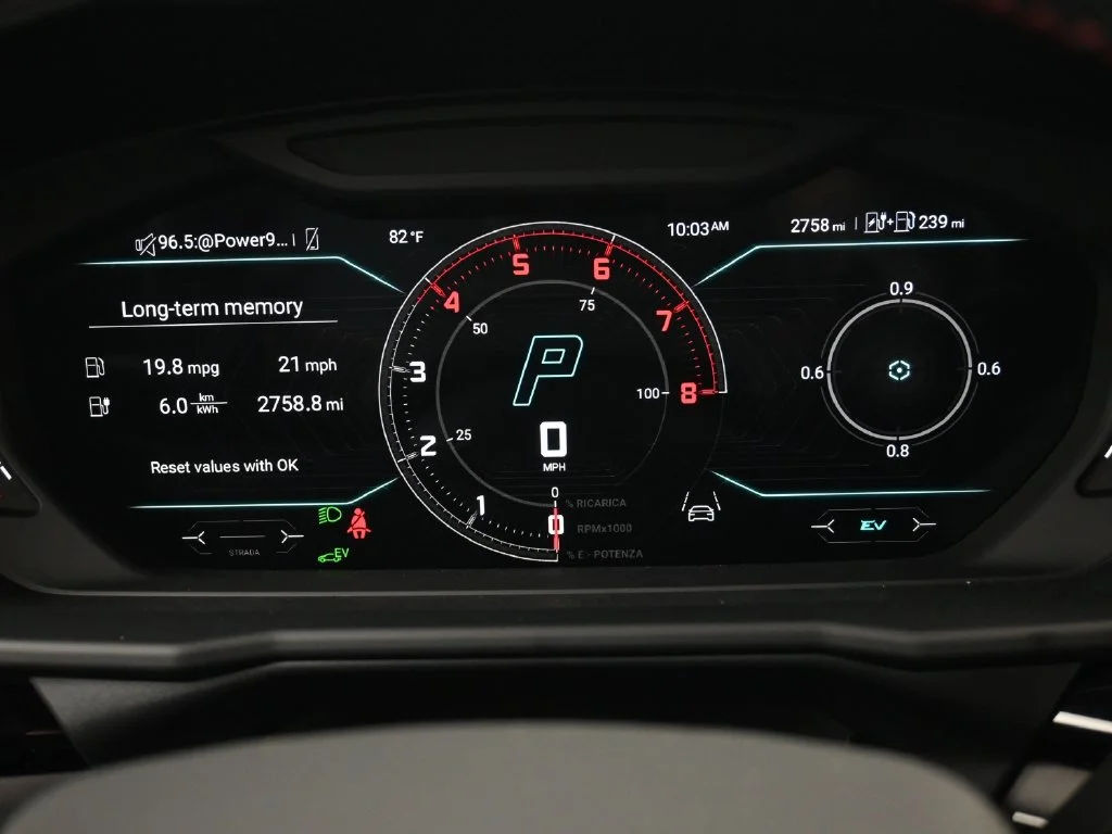 Used 2025 Gray Lamborghini SE image 9