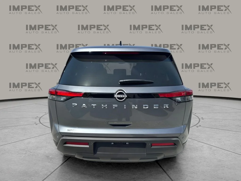 Used 2025 Gray Nissan S image 4