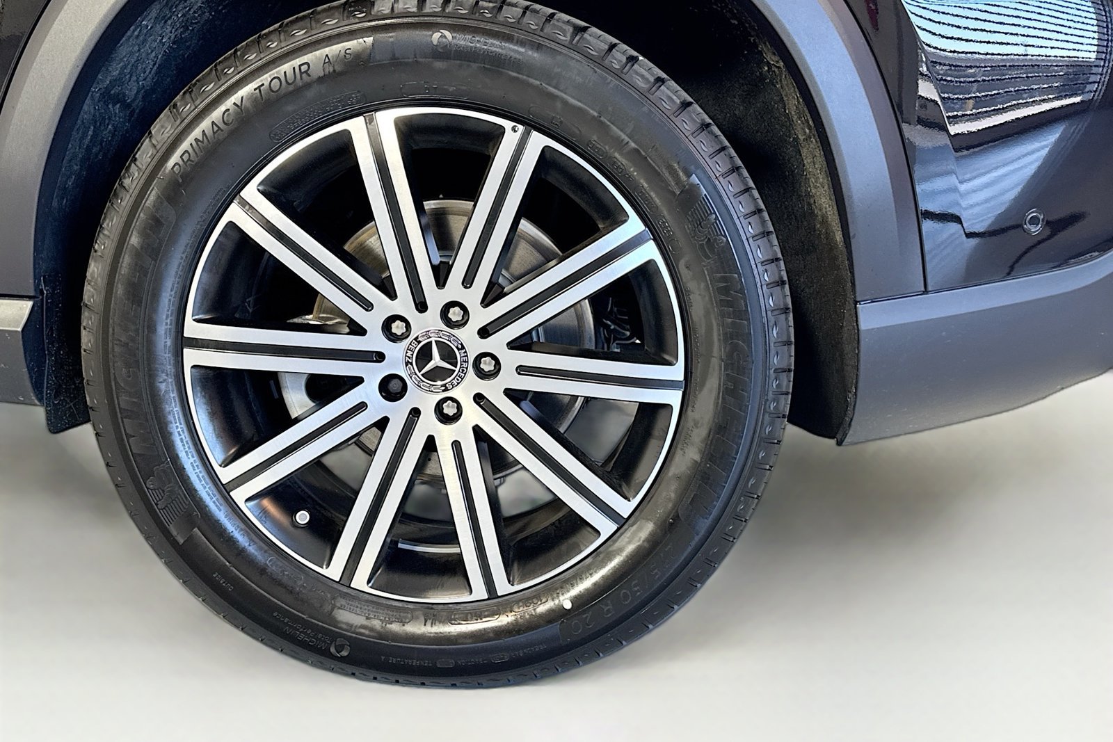 New 2026 Obsidian Black Metallic Mercedes-Benz GLE 350 image 29