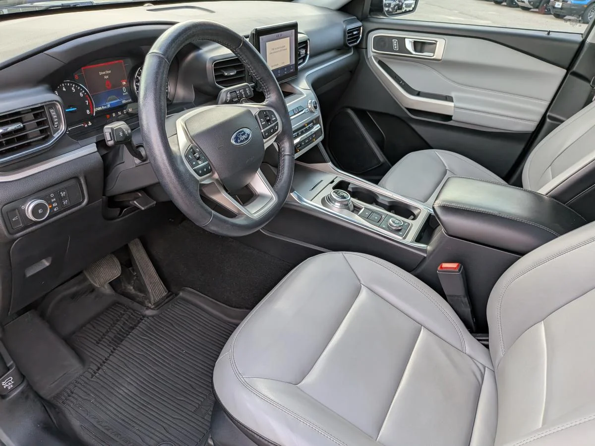 Used 2021 Black Ford Xlt 4wd image 13