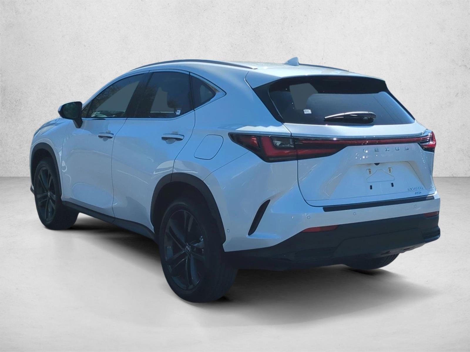 2025 Lexus NX - Photo 9