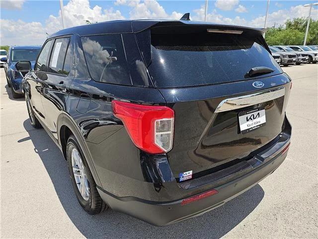 Used 2022 Agate Black Metallic Ford 4x2 image 3