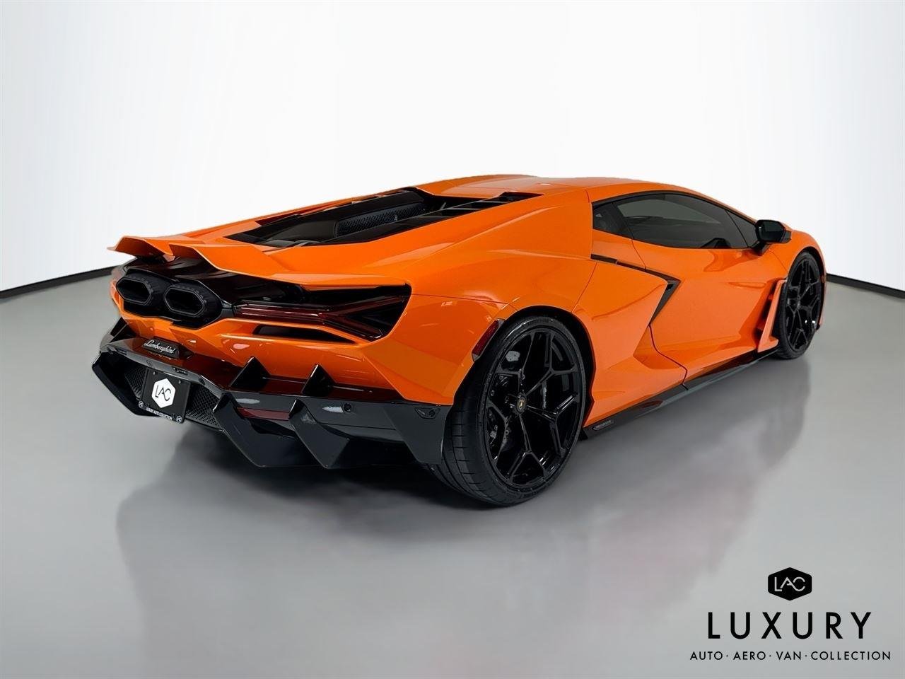 Used 2024 Arancio Apodis Metallic Lamborghini  image 6