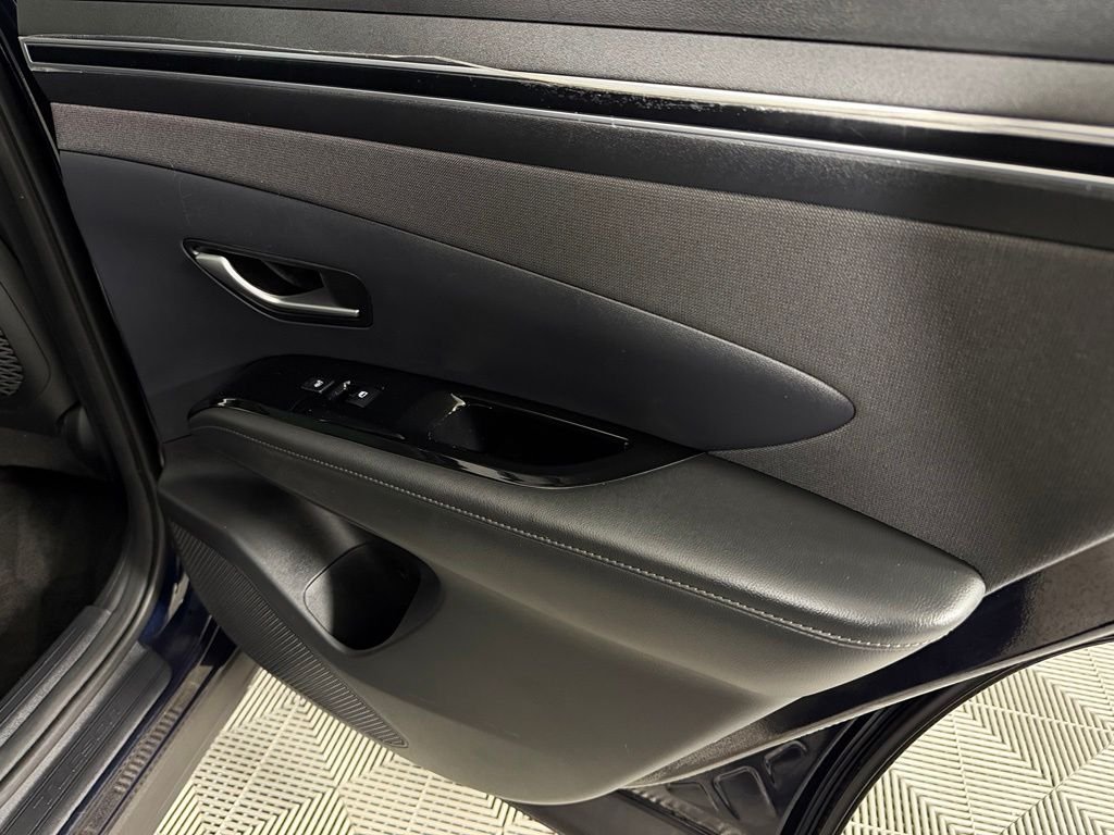 Used 2022  Hyundai Limited image 33