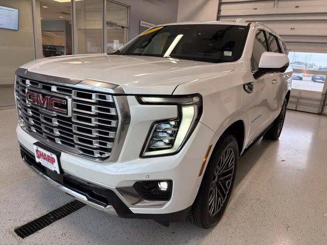 Used 2025 White GMC Denali image 6
