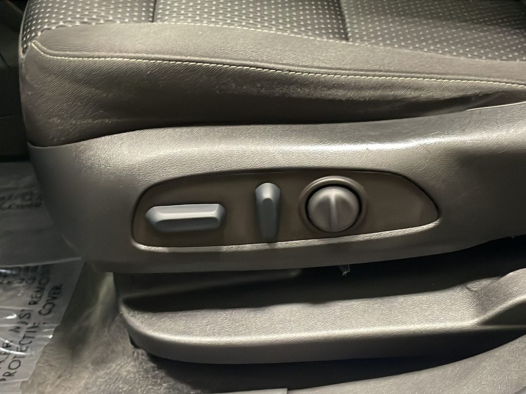 Used 2023 Silver GMC SLE image 18