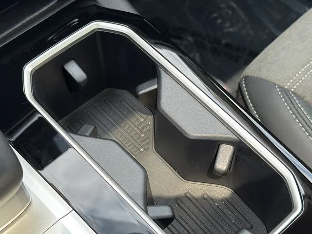 New 2026 Gray Mitsubishi SE image 28