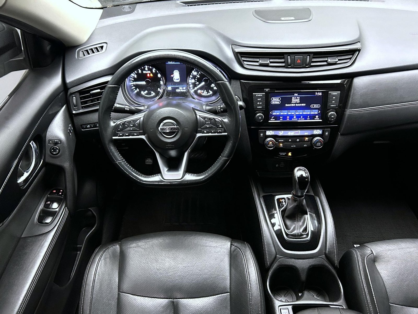 Used 2018 Brilliant Silver Nissan SL image 14