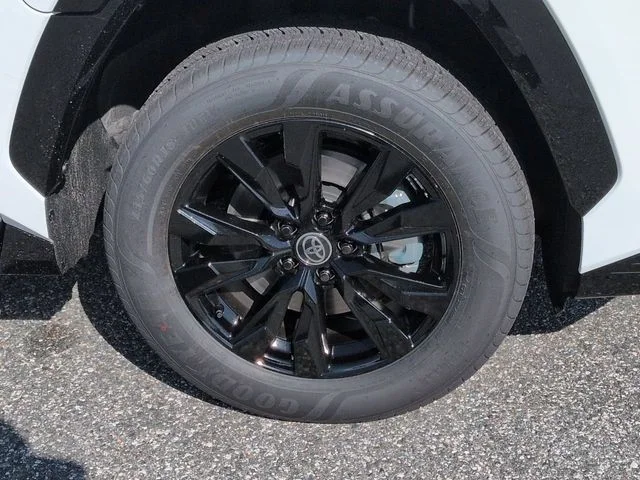 New 2026 Ice Cap Toyota SE image 11