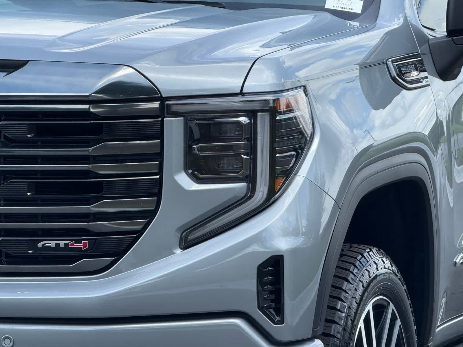 Used 2023 Sterling Metallic GMC AT4 image 10