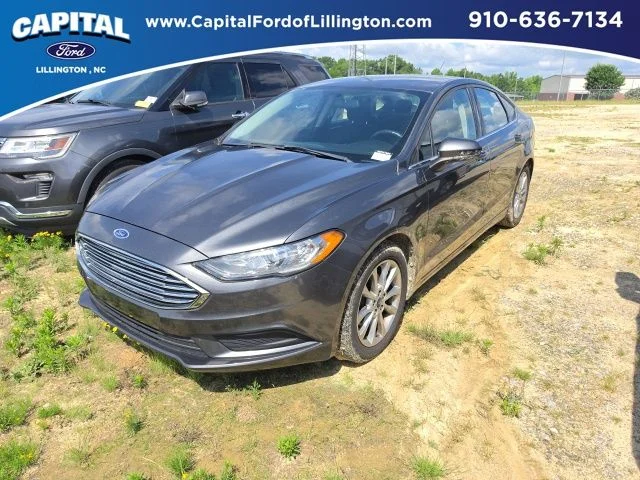 Used 2017 Gray Ford SE image 1