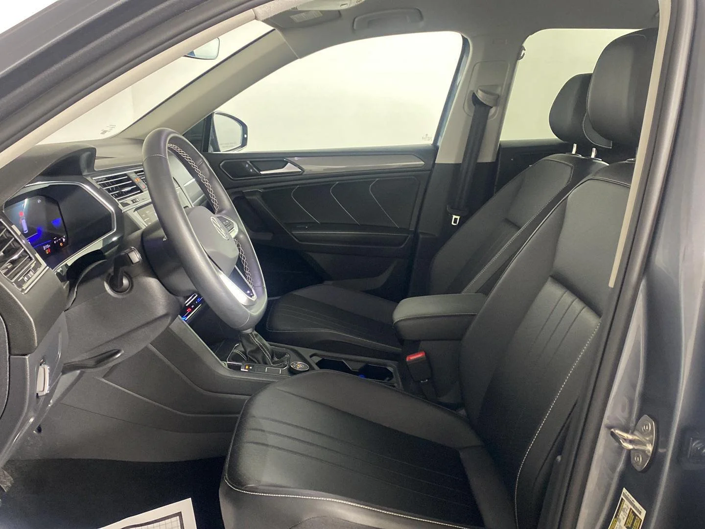 Used 2023 Platinum Gray Metallic Volkswagen SE image 15
