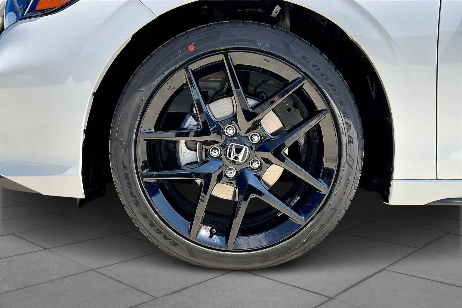 2026 Honda Civic Hatchback Sport - Photo 12