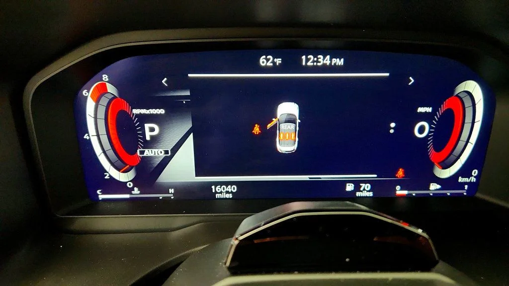 Used 2025 Baja Storm Metallic/Super Black Nissan AWD Platinum w/ ProPILOT Assist 2.1 & Head-Up Display image 15