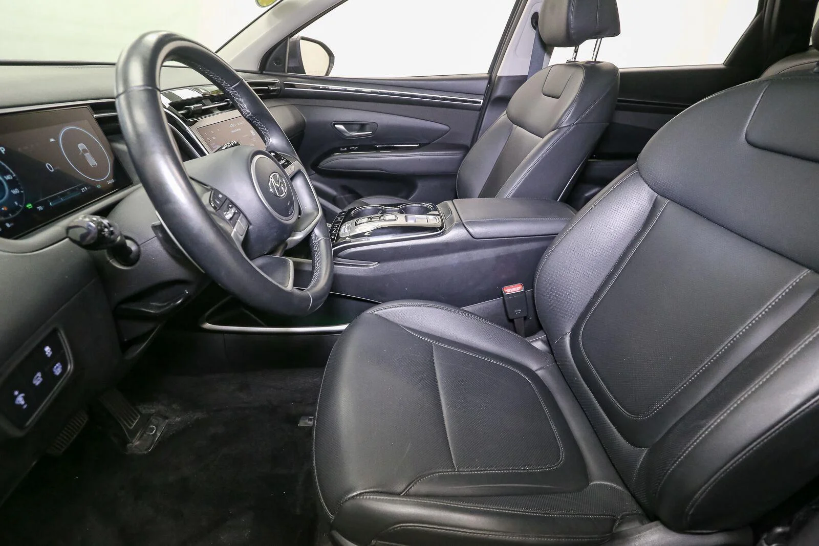 Used 2023 Amazon Gray Hyundai SEL Convenience image 46