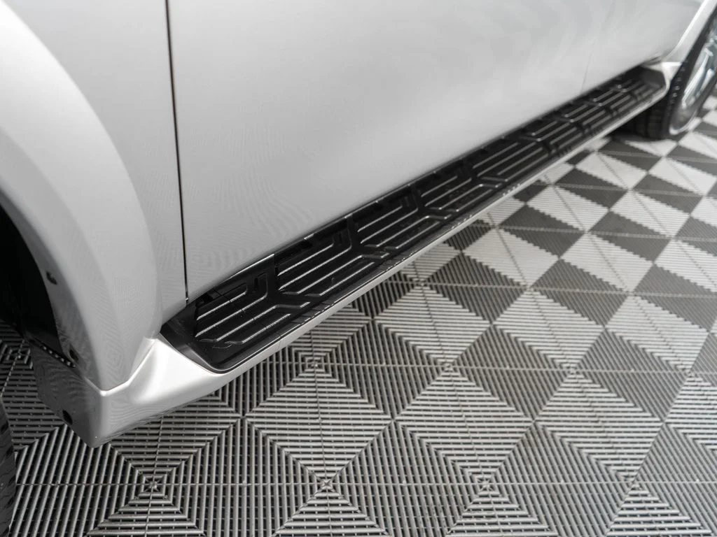 Used 2019 Silver INFINITI LUXE image 28