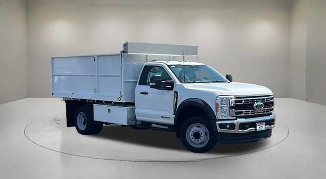 2024 Ford Chassis Cab F-450® XL