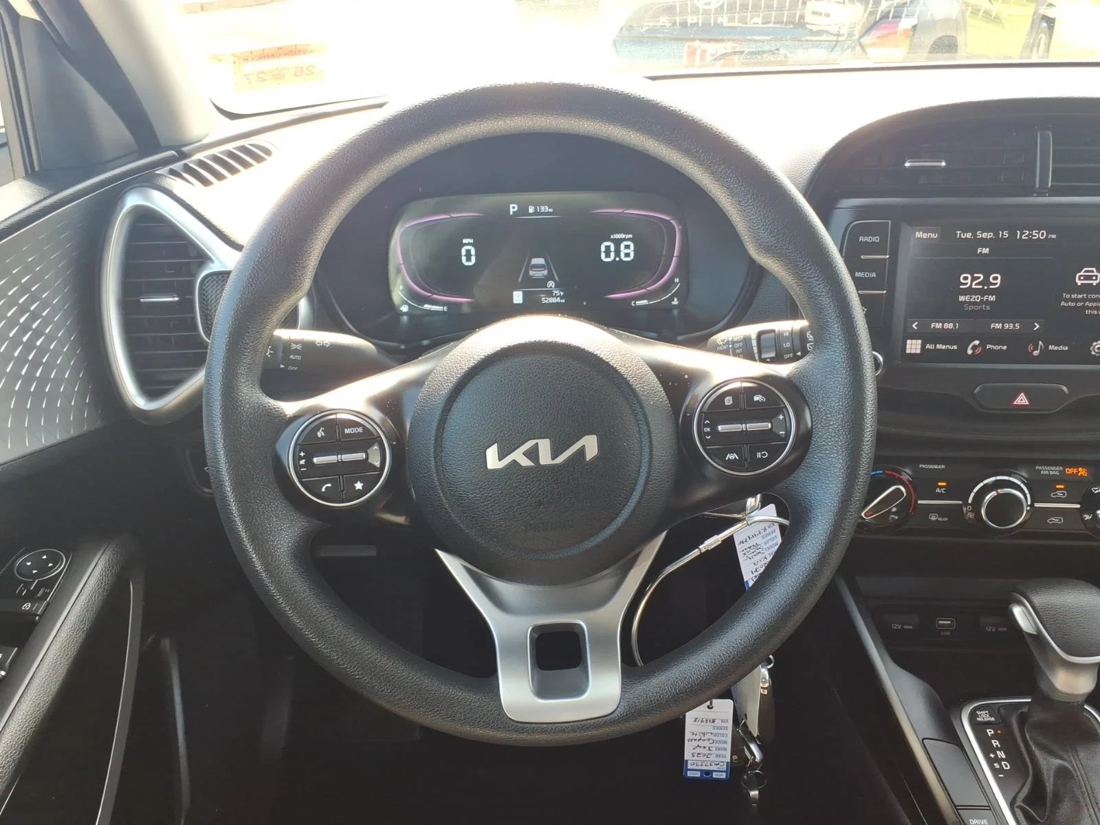 Used 2024 Snow White Pearl Kia LX image 19