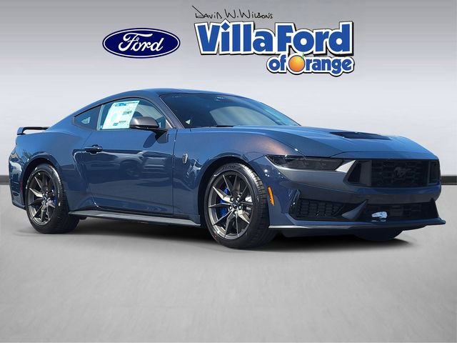 2026 Ford Mustang Dark Horse's photo