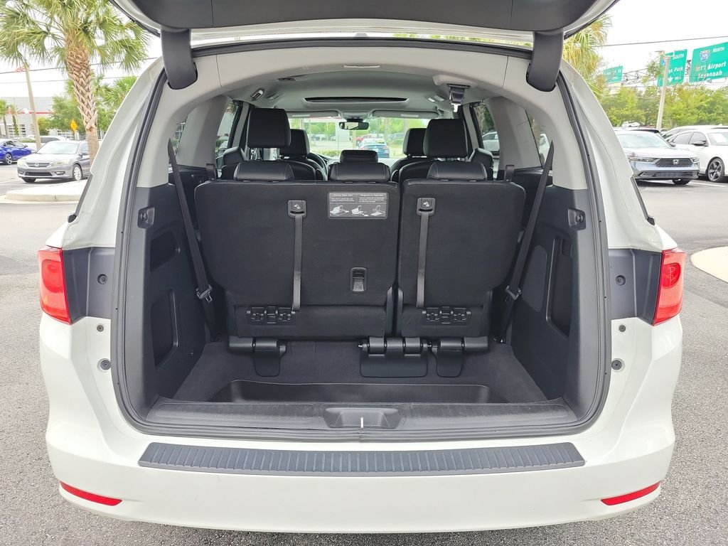 Certified Used 2021 Platinum White Pearl Honda EX-L image 11