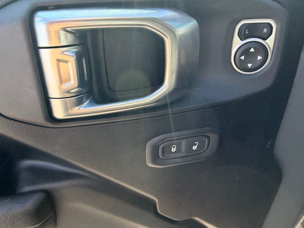 Used 2023 Gray Jeep Willys image 16