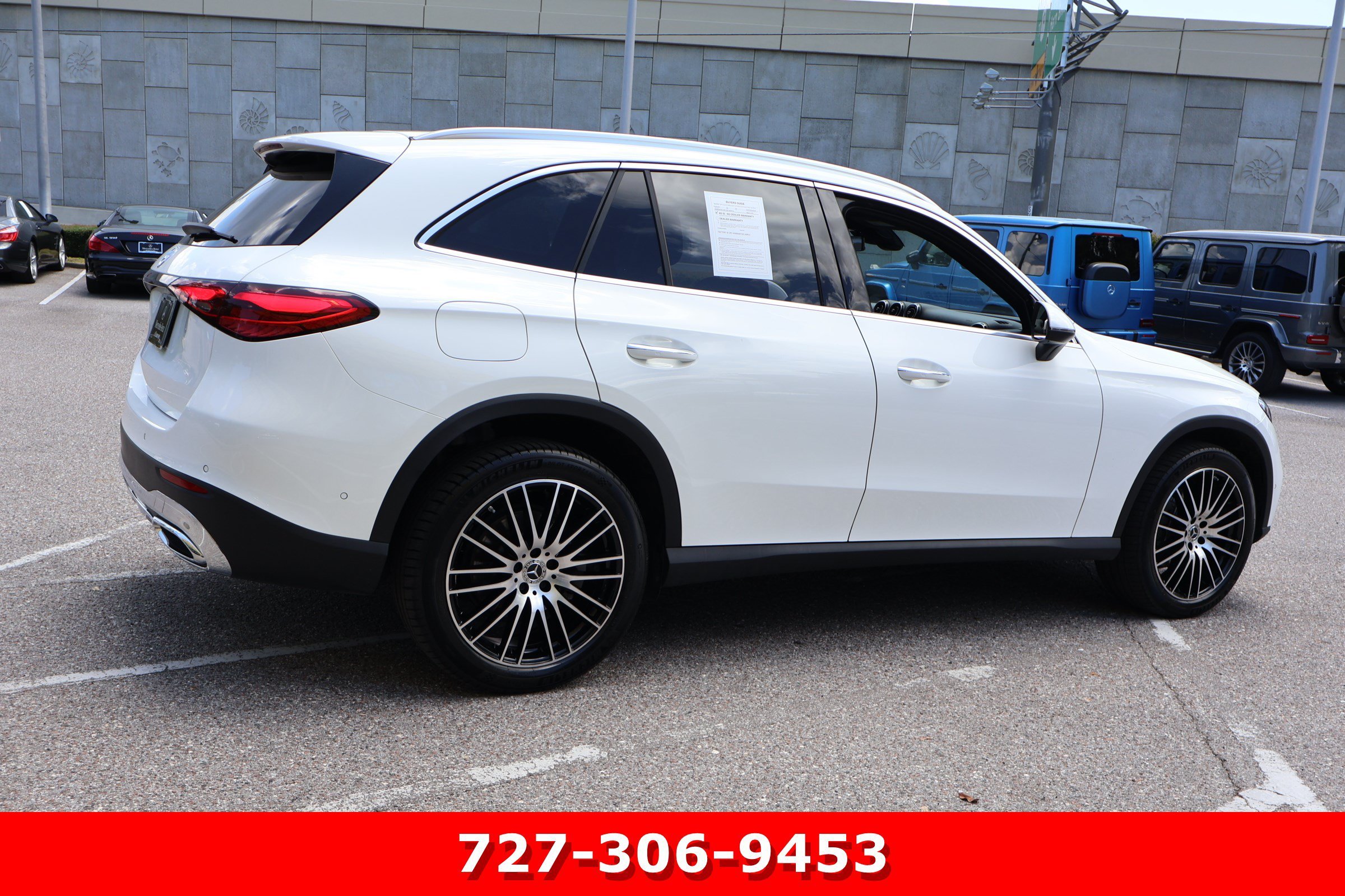 Certified Used 2025 Polar White Mercedes-Benz GLC 300 image 10