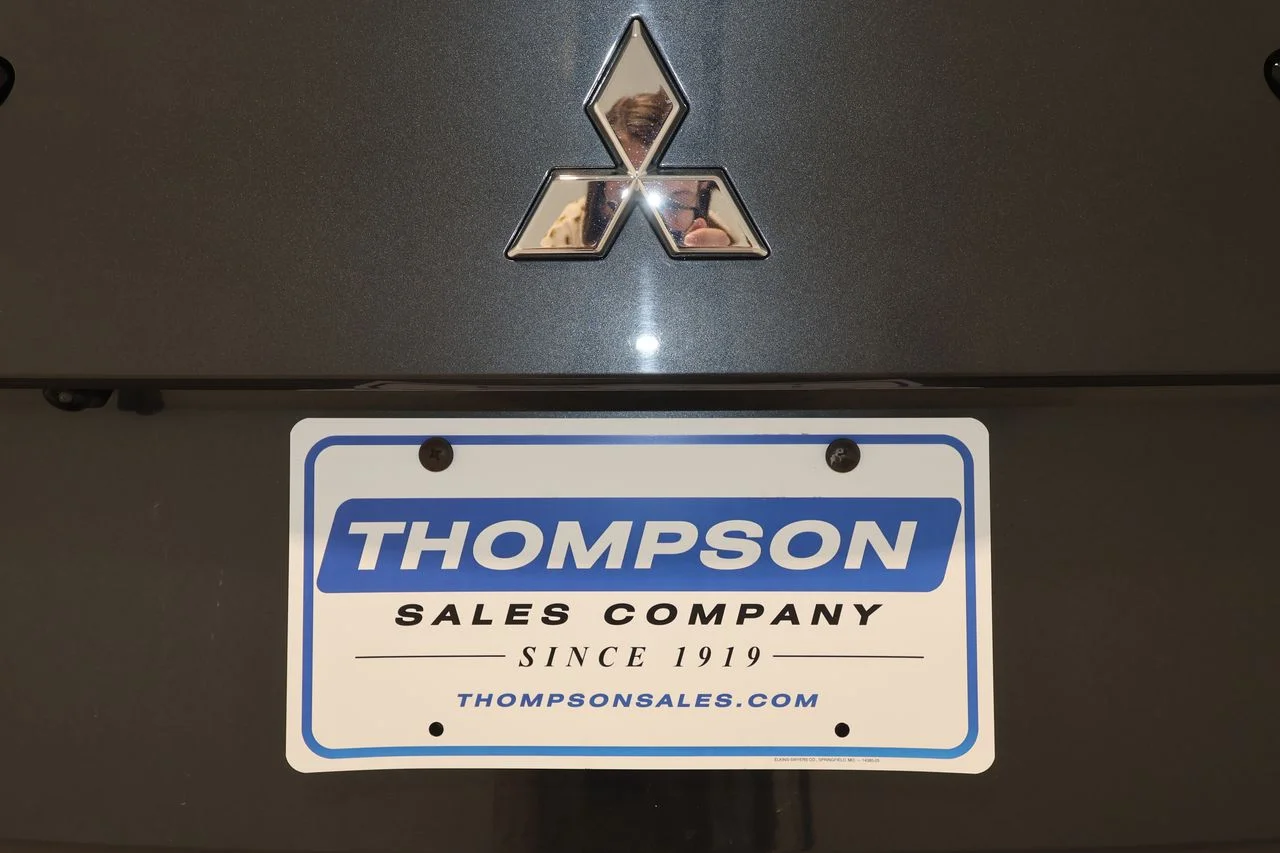 Used 2025 Gray Mitsubishi SE image 38