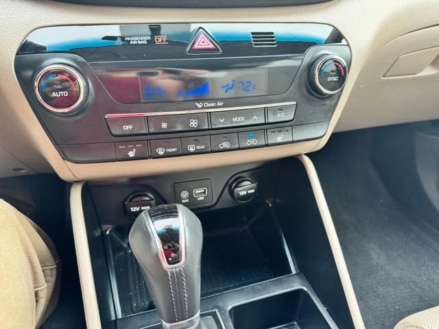 Used 2018 White Hyundai SEL Plus image 18