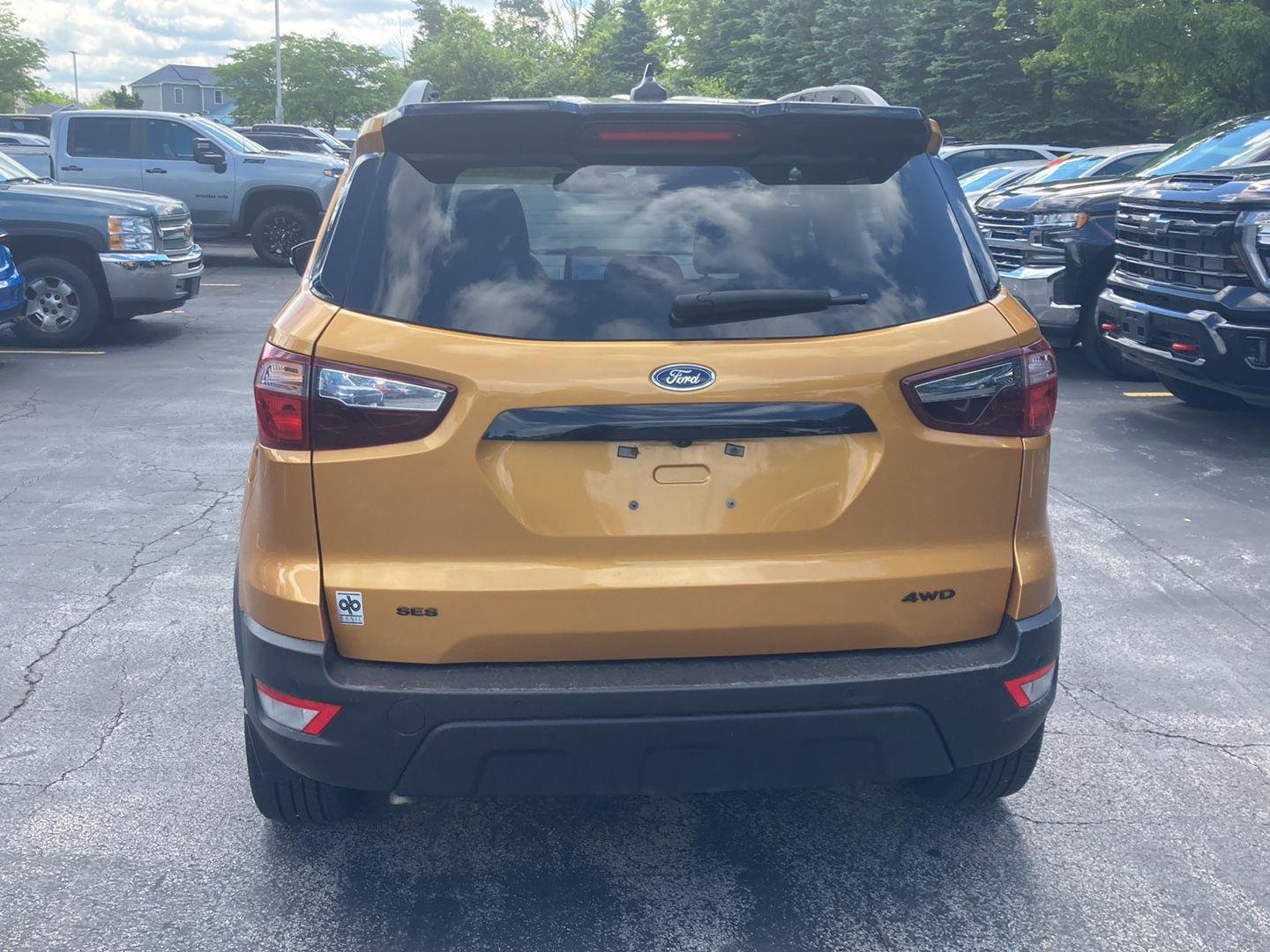 Used 2022 Luxe Yellow Ford SES image 6