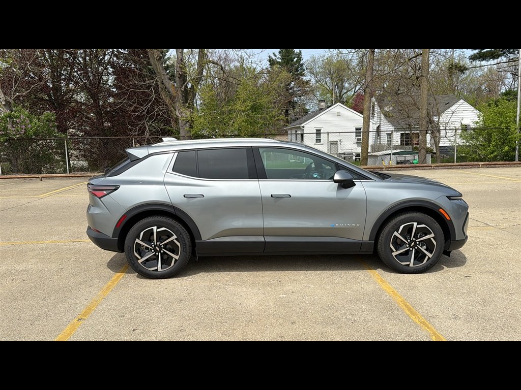 2026 Chevrolet Equinox EV 2LT - Photo 6