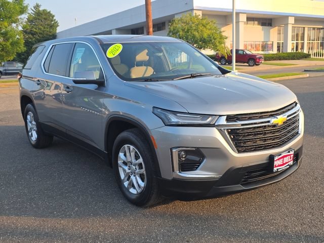 2023 Chevrolet Traverse LS - Photo 9