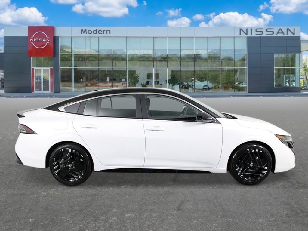 New 2027 Aspen White Tricoat/Super Black Nissan SR image 6