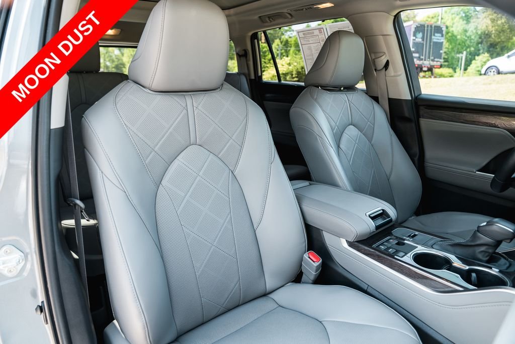 2024 Toyota Highlander Platinum - Photo 30