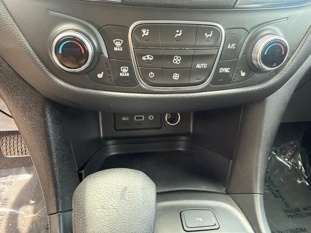 Used 2024 Mosaic Black Metallic Chevrolet LT image 17