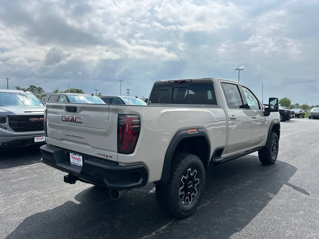 2026 GMC Sierra 2500HD AT4X - Photo 7