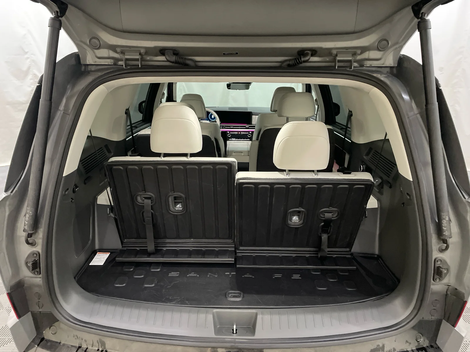 Used 2026 Hampton Gray Hyundai Calligraphy image 7
