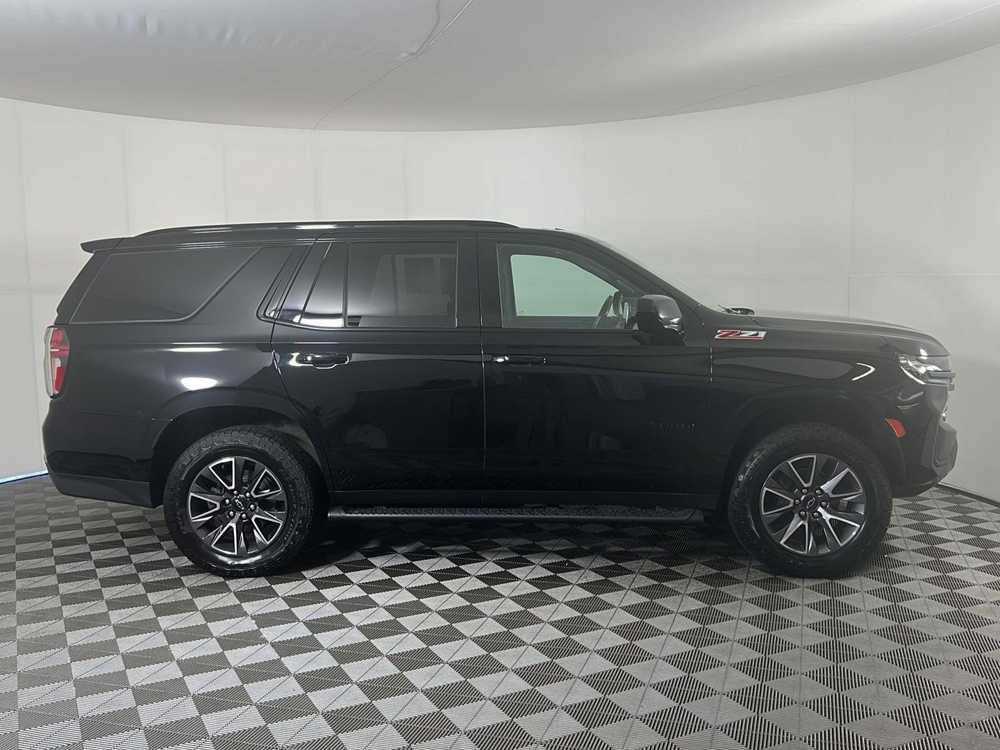 Used 2022 Black Chevrolet Z71 image 2