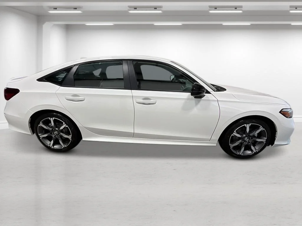 New 2026 Platinum White Pearl Honda Sport Touring image 9