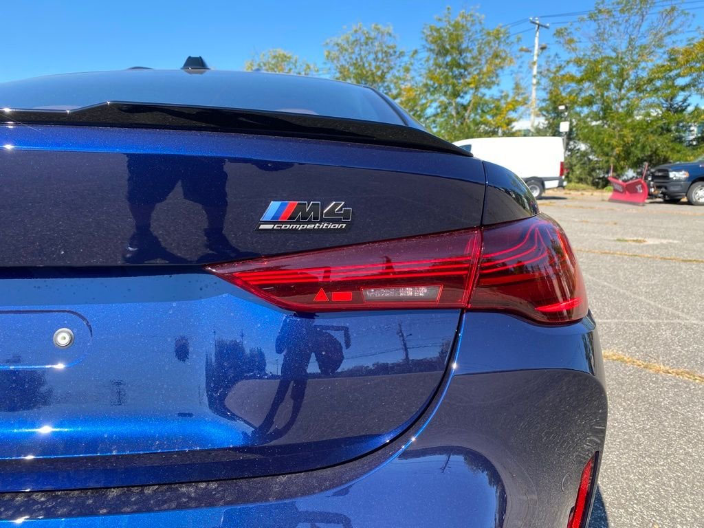 New 2026 Tanzanite Blue II Metallic BMW Competition image 6