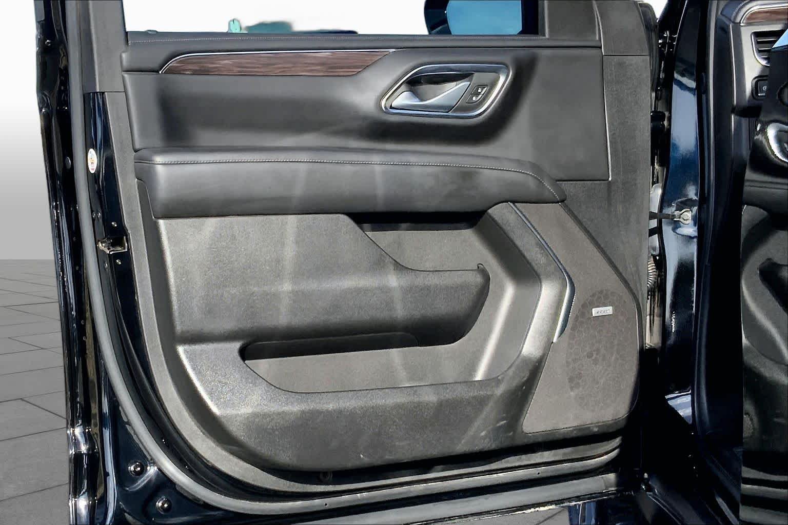 Used 2024 Black Chevrolet Z71 image 21