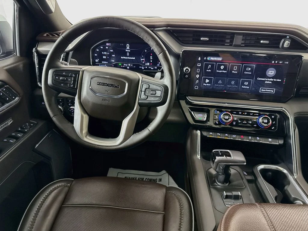 Used 2024 White GMC Denali image 28