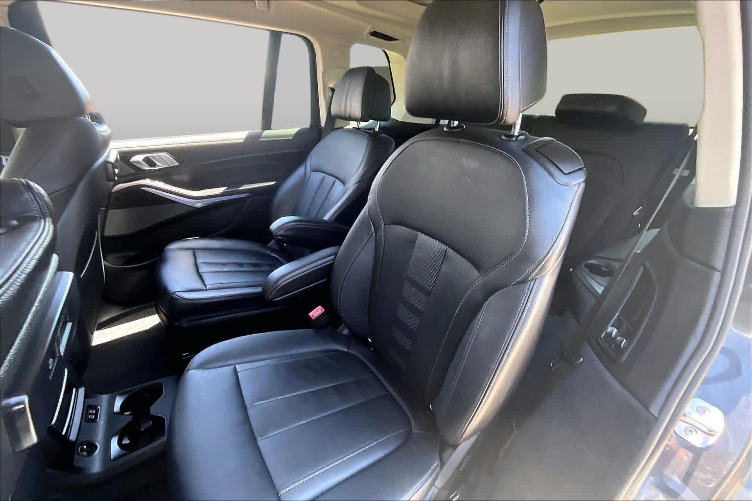 Used 2021 Dark Graphite Metallic BMW xDrive40i image 19