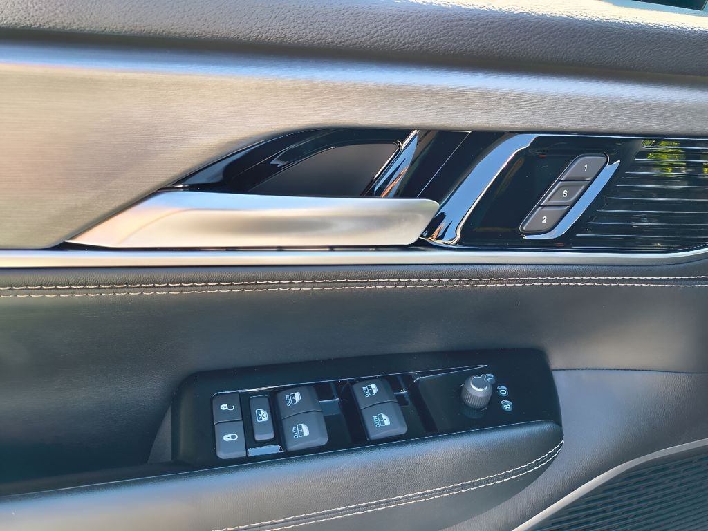 2024 Jeep Wagoneer Series II - Photo 15